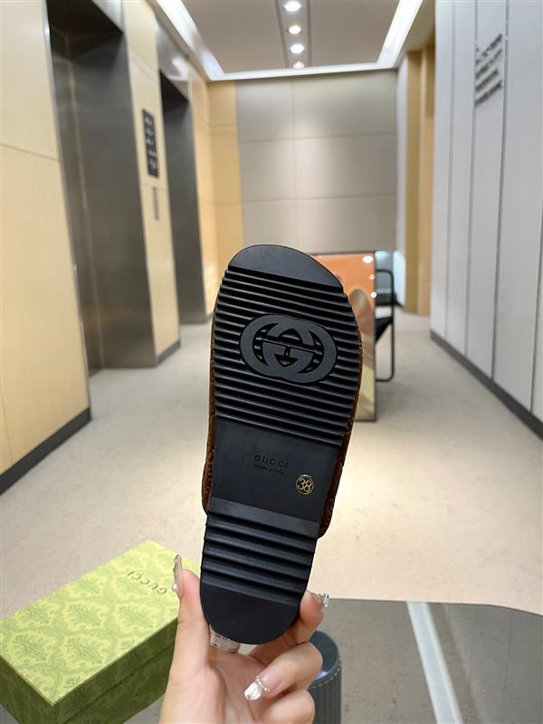 20243518539689 200210